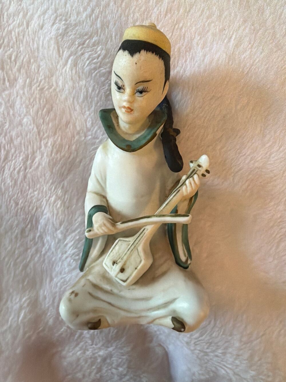 Vintage Ardalt Japan Bisque Porcelain Asian Girl Playing Lute Figurine F178